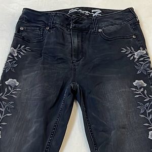 Seven 7 Black Jeans with Floral Embroidery Down Each Leg - Size